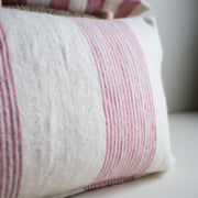 Wollen Kussen - zacht roze - smalle streep