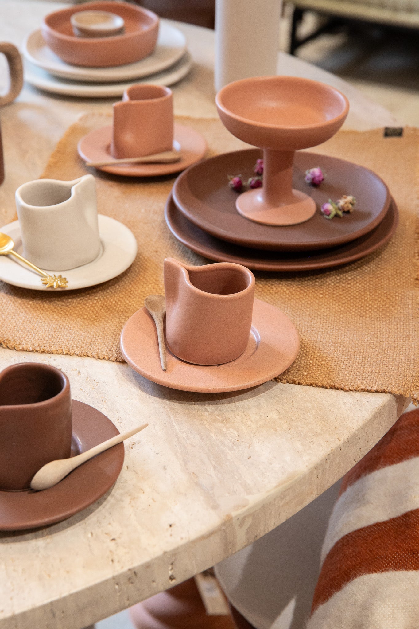 Mizaan koffie kopje met schotel - poeder roze